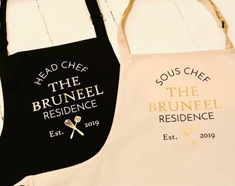 Couples Set of 2 Aprons - Head / Sous chef - Personalised 2nd Wedding Anniversary Gift - Mr & Mrs -  Custom married name est year