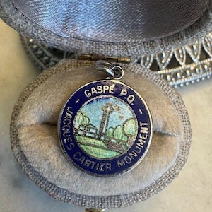 Vintage Silver Quebec Canada Charm