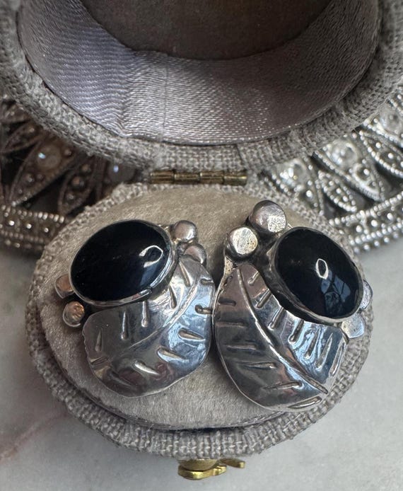 Vintage Silver Black Onyx Leaf Earrings