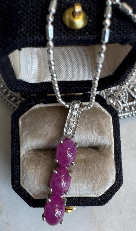 Vintage Silver Moonstone Pendant Necklace