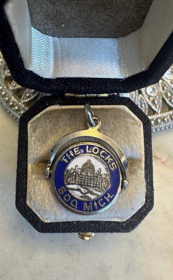 Vintage Silver Soo Locks Michigan Charm