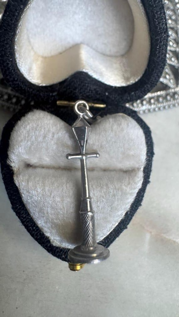 Vintage Silver Antique Lamp Post Charm