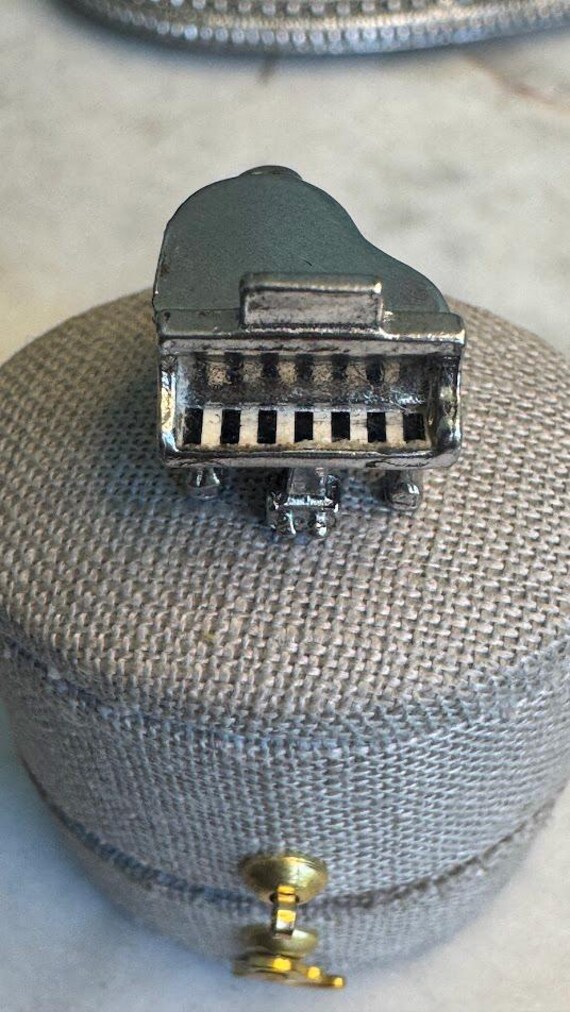 Vintage Silver Grand Piano Moveable Charm