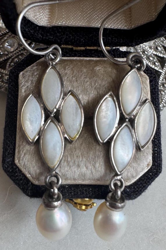 Vintage Silver Mother of Pearl Dangle Earrings