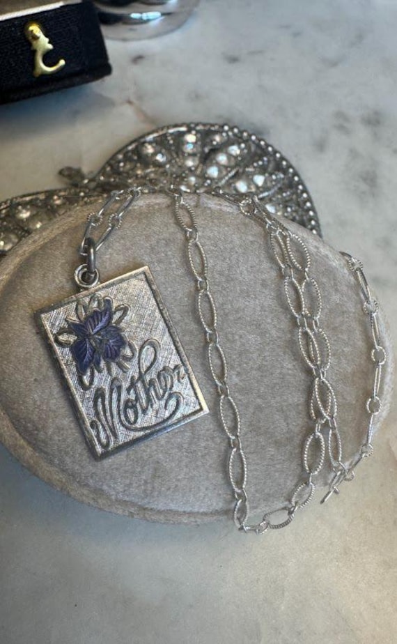Vintage Silver Mother Pendant Necklace
