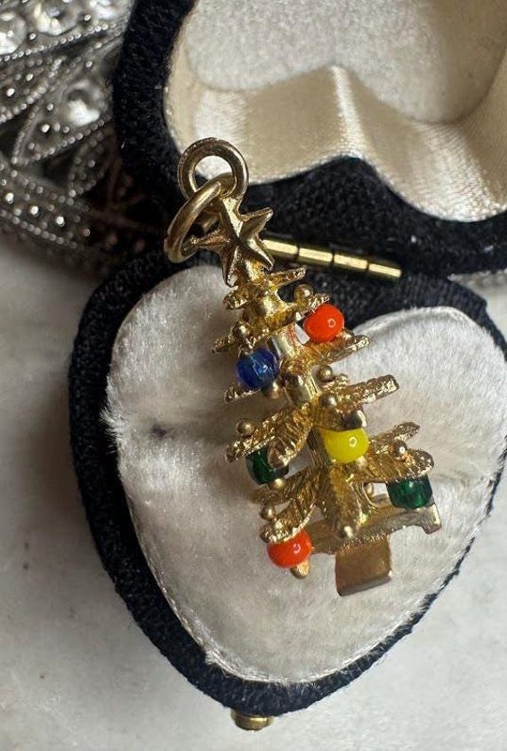 Vintage Gold Christmas Tree with Trimmings