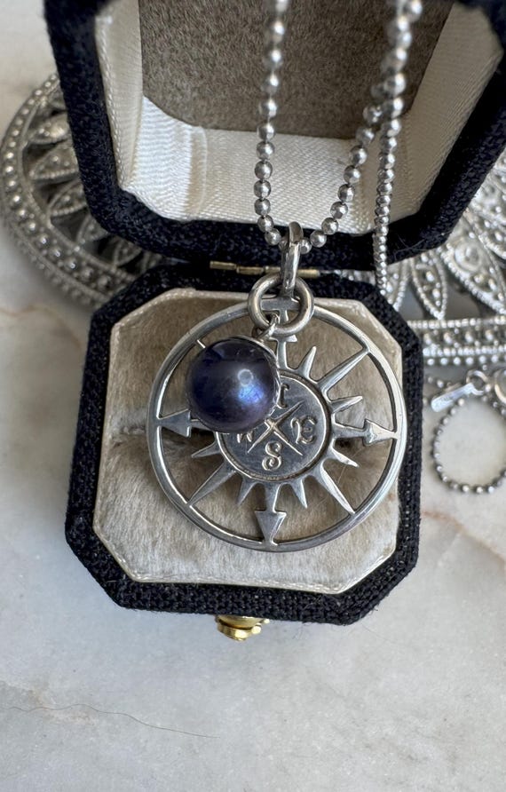 Vintage Silver Black Pearl Compass Pendant