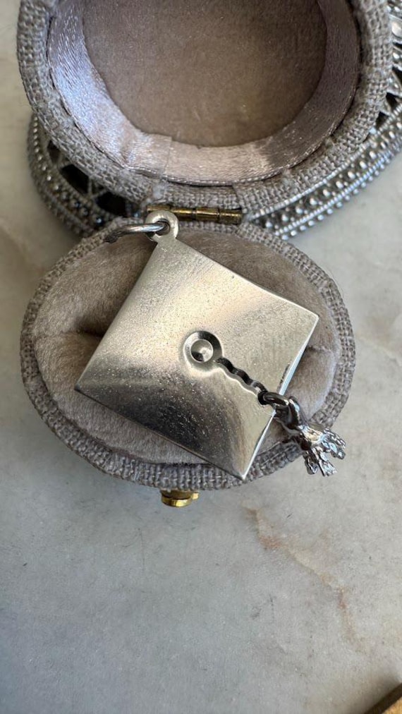 Vintage Silver Graduation Cap Moveable Tassel Charm
