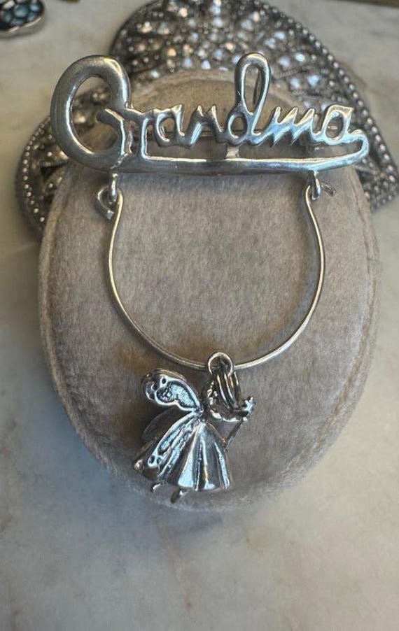 Vintage Silver Grandma Brooch/Pendant