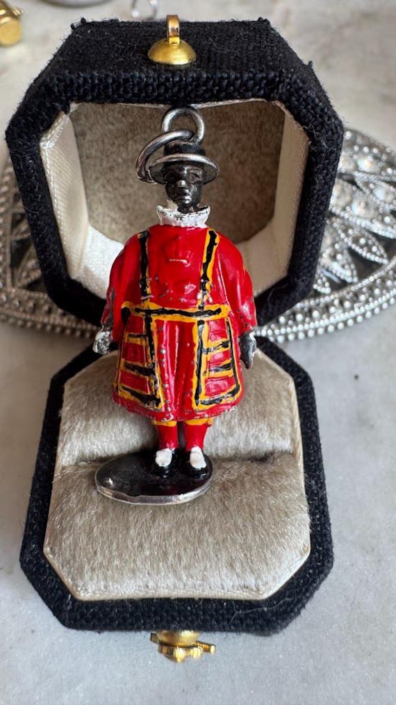 Vintage Rare Silver Antique Beefeater Tower of London Charm
