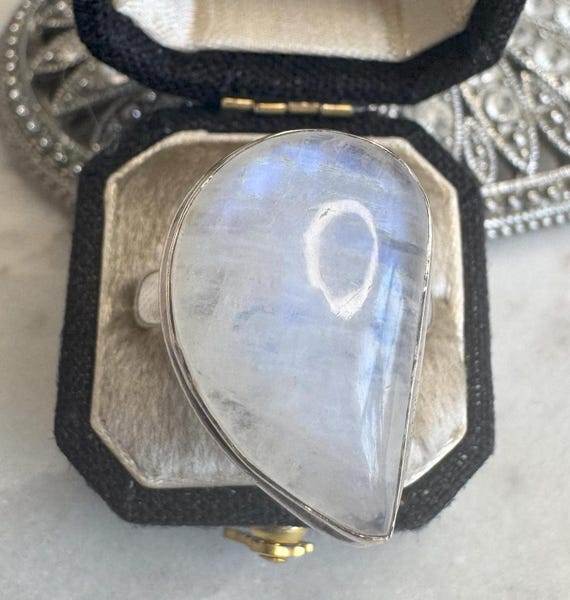 Vintage Silver Moonstone Ring