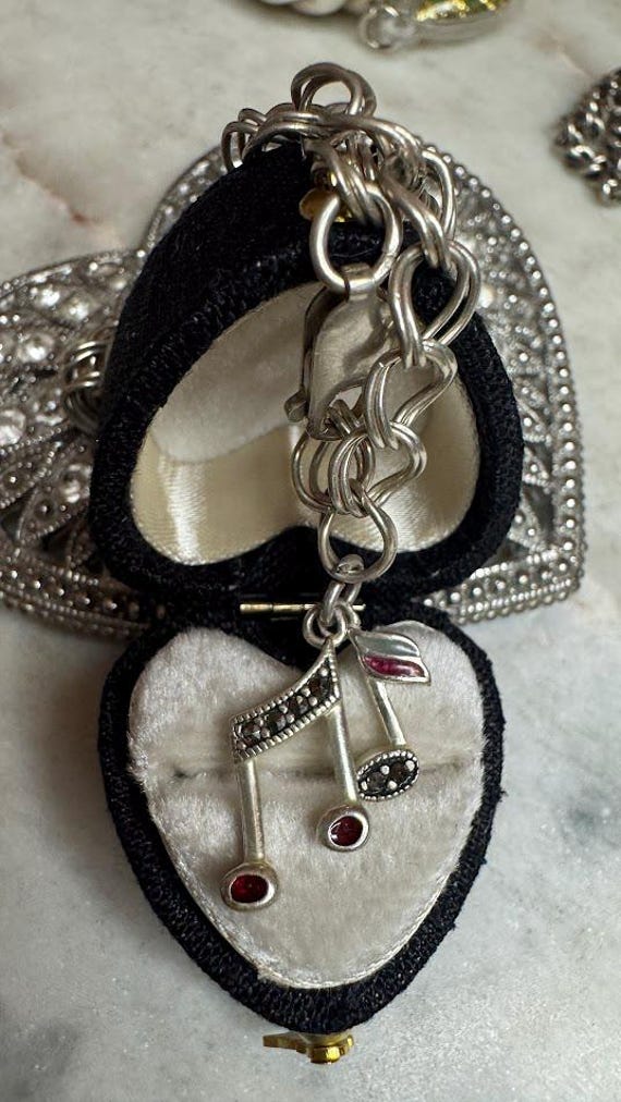 Vintage Silver Link Bracelet with Music Note Charm