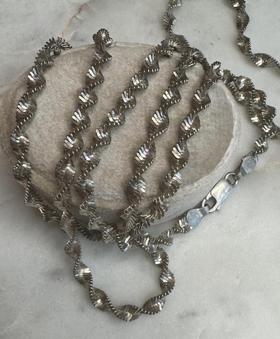 Vintage Silver Twisted Herringbone Chain