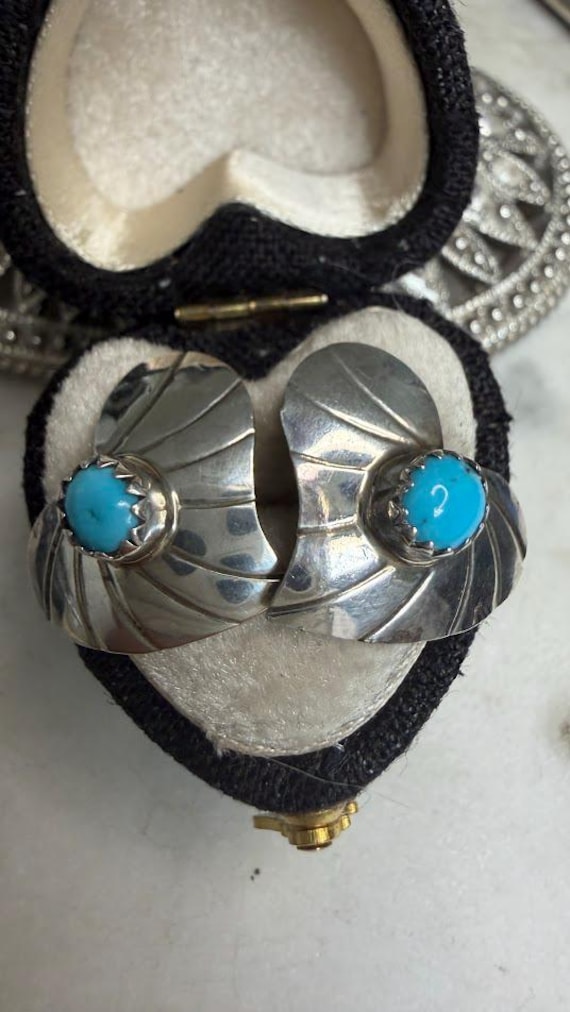 Vintage Silver Sleeping Beauty Heart Earrings