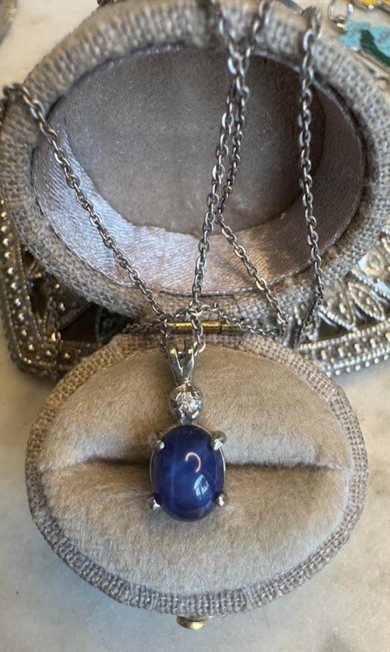 Vintage White Gold Star of Sapphire & Diamond Pendant