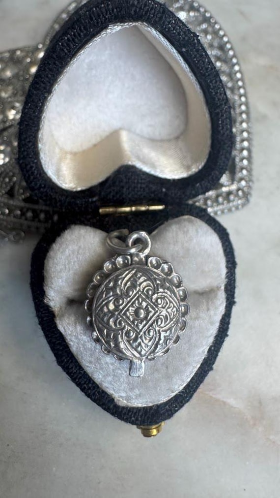 Vintage Silver Antique Movable Powder Case Charm