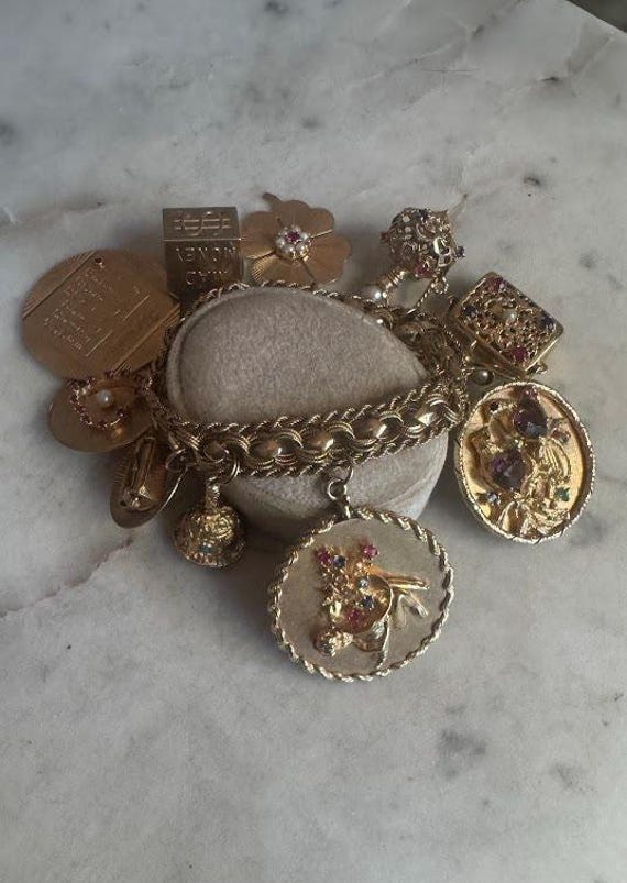 Vintage Antique Gold Heart Link Charm Bracelet with Charms