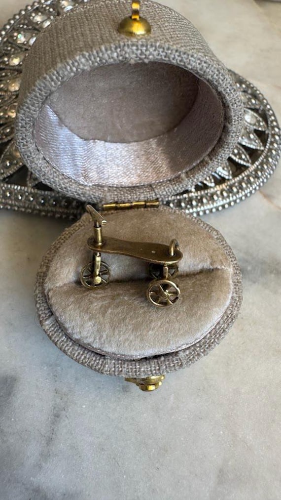 Vintage Gold 10kt Antique Child Scooter Charm