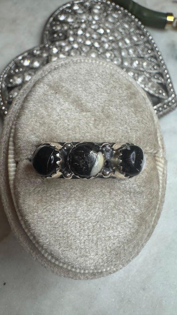 Vintage Silver White Buffalo Turquoise Ring