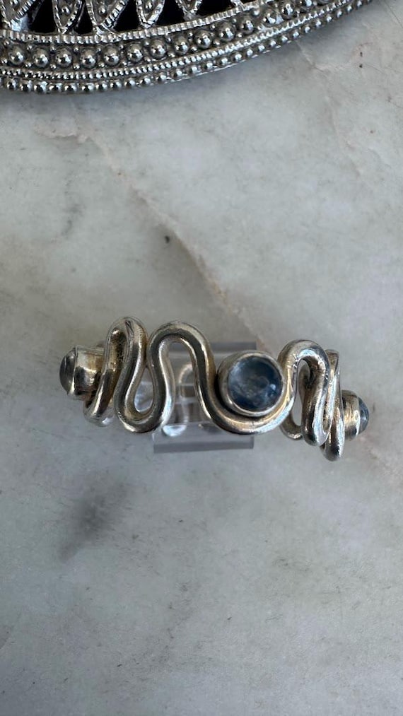 Vintage Silver Cabochon Free form Moonstone Ring