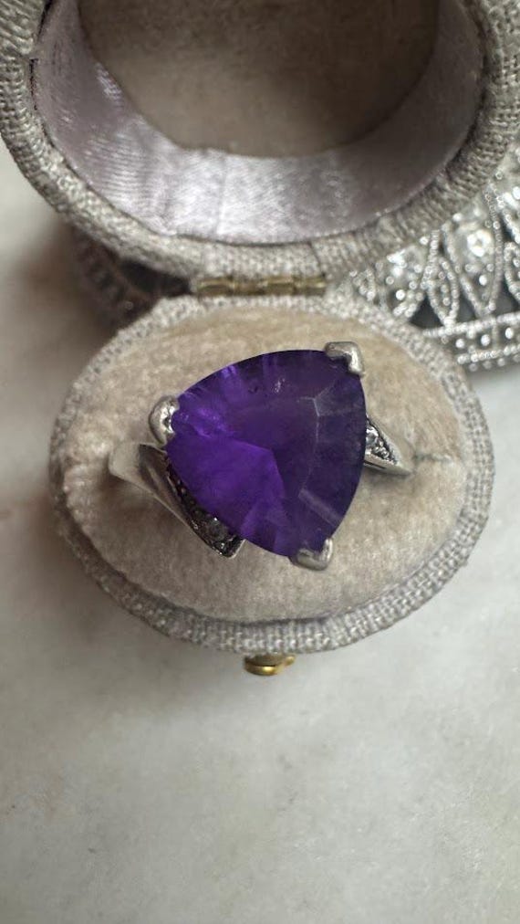Vintage Silver Trillion Cut Amethyst Ring