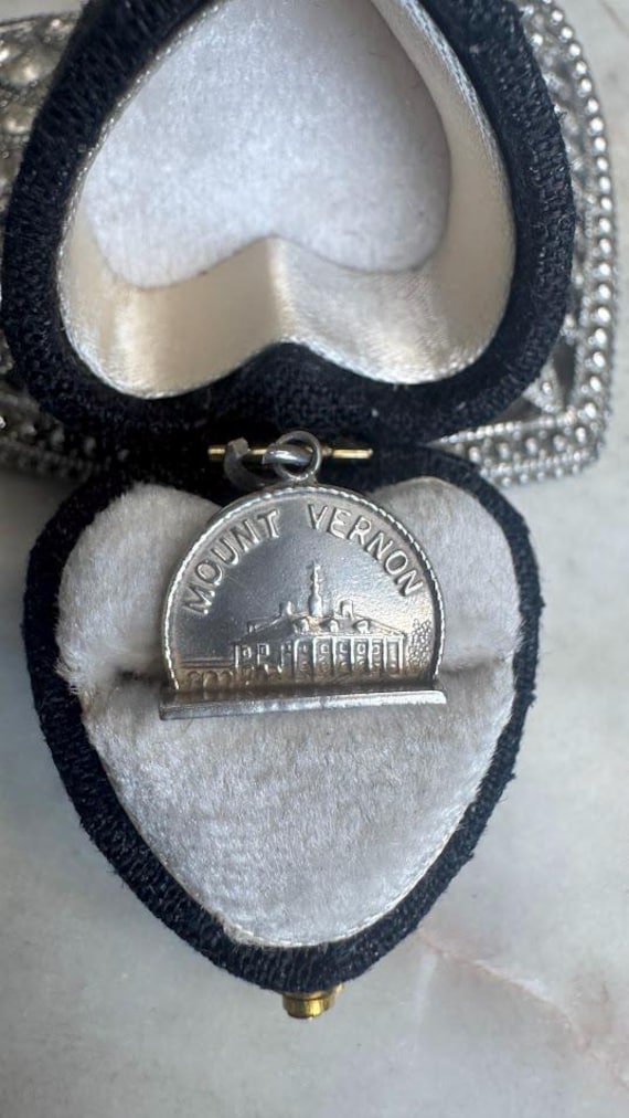 Vintage Silver Round Mount Vernon Virginia Charm
