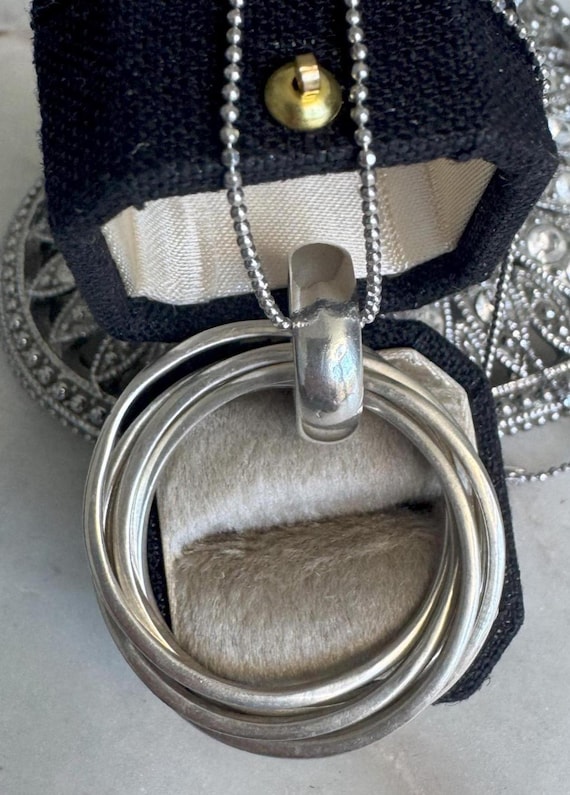 Silver Round Silpada Necklace