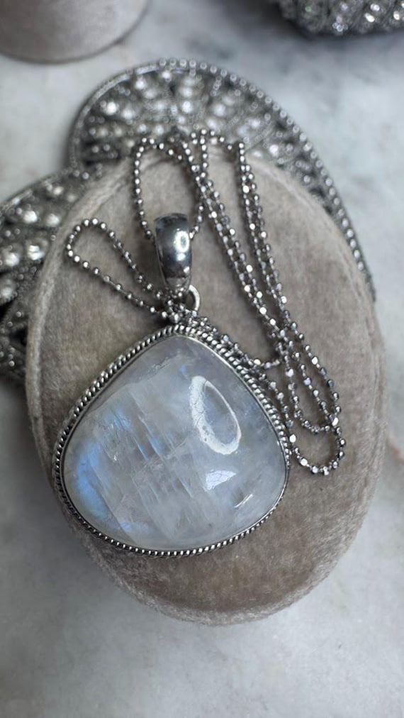 Vintage Silver Rainbow Moonstone Trillion Pendant Necklace