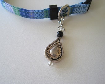 Cat Collar Charm - Tarnished Silver Colored Pendent