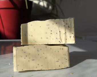Lemon Poppy Seed Goat Milk Soap Bar