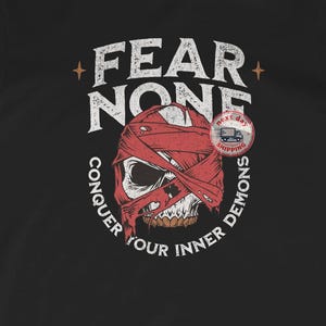 Pirate Fear No One Shirt – Bold Skull Graphic Tee, Vintage Style Unisex T-Shirt, Perfect Gift for Pirate Lovers & Adventure Fans