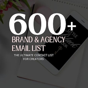 Peut inclure: Un smartphone blanc affiche "Little Black Book" sur son écran, posé sur un bloc-notes. L'image présente le texte "600+ BRAND & AGENCY EMAIL LIST" et "THE ULTIMATE CONTACT LIST FOR CREATORS."