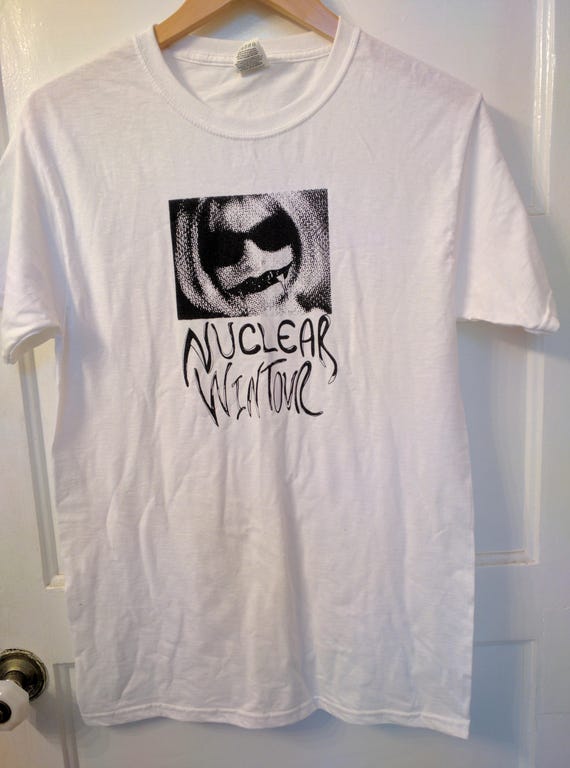 Anna Wintour Nuclear Wintour t-shirt designer Isabella Blow | Etsy