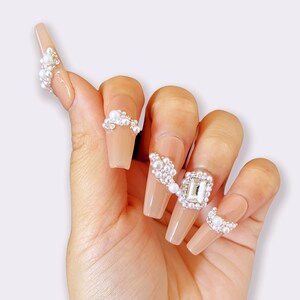 Coffin  luxury art nails, elegant nails,diamond on nais, reuse nails, jelly fake nail, glitter shine Christmas nail,gift for her