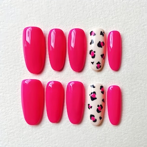 Medium Oval  Pink Leopard nails, press on nails, glue on cat eye nails, reuse nails, jelly fake nail, Valentine&#39;s day nails,gift for her.