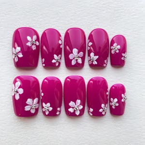 Uñas con diseño de flores de color rosa melocotón cuadradas medianas, uñas postizas, uñas rosas, uñas reutilizables, uñas postizas de gelatina, uñas de primavera con brillantina, regalo para ella