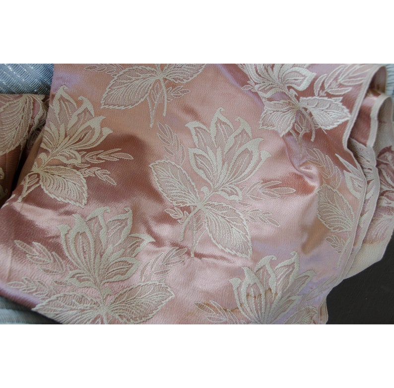 44 by 194 Inches of Vintage 1940/'s Floral Barkcloth Material