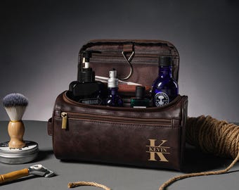 Engraved Leather Toiletry Bag, Groomsmen Gifts Personalized, Men’s Leather Toiletry Bag, Travel Toiletry Bag,Groomsmen Dopp Kit,Gift for Him