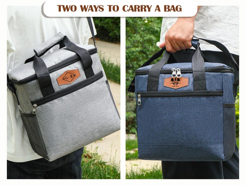 Pu&ograve; includere: Due borse frigo isolate, una grigia e una blu navy, ciascuna con manico e tracolla neri. Le borse hanno una tasca frontale con cerniera, una tasca laterale in rete e una toppa in similpelle marrone con un logo. Il testo "TWO WAYS TO CARRY A BAG" &egrave; in alto.