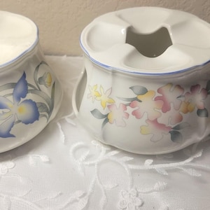 Villeroy and Boch Riviera, plate warmers, Riviera china pattern, dinnerware Riviera, blue and pink floral fine china, Plate warmers, replace