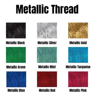 K&ouml;nnte beinhalten: Grafik mit verschiedenen Metallic-Garnfarben. Die Abbildung zeigt Farbmuster von Metallic-Schwarz, Silber, Gold, Gr&uuml;n, Mint, T&uuml;rkis, Blau, Rot und Pink. Der Text "Metallic Thread" steht oben.