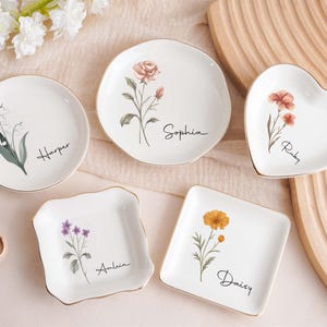 Personalized Jewelry Dish,Birth Month Flower Ring Dish,Bridesmaid Gifts,Birthday Jewelry Dish,bridesmaid proposal,Birthday Gift for Her