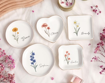 Personalised Birth Flower Trinket Dish, Custom Watercolor Flower Ring Dish, Wedding Bridesmaid Gifts, Bachelorette Party Gifts