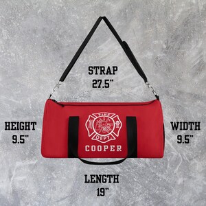 Feuerwehrmann Jungen personalisierte Seesack, individueller Name Kinder Reise Sportsack, Feuerwehrmann Thema Übernachtung Tasche, Feuerwehrmann Geschenk Tasche, niedlich