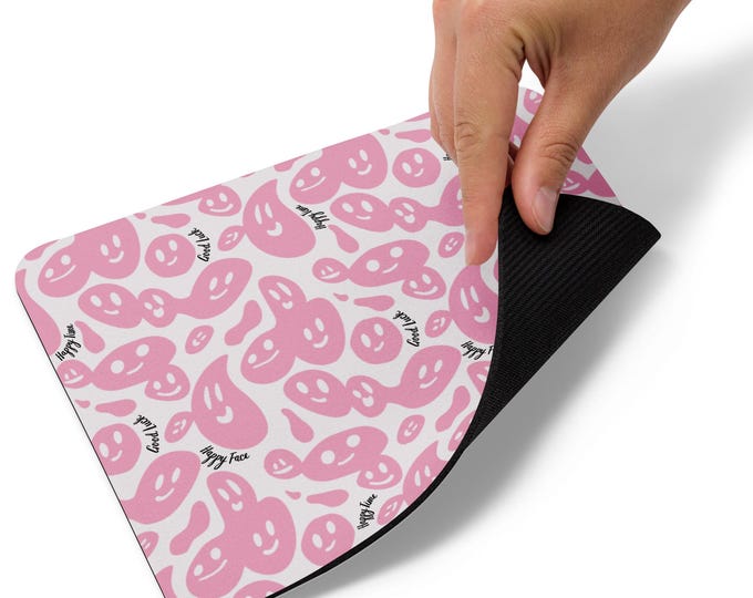 Retro Cartoon Mouse Pad – Happy Face Good Vibes