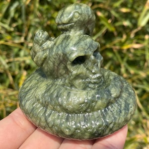 3.1&#39;&#39; Natural Green jade crystal,quartz crystal,hand carved,Crystal Snake skull,Green jade crystal Snake,Home Decoration 1pc