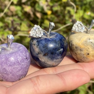 30mm+ Natural quartz crystal Apple,hand carved,Crystal Apple specimen,Home Decoration Crystal Gifts