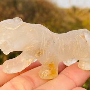 3&quot; Natural Clear quartz,quartz crystal,hand carved,Crystal Tiger specimen,Clear Tiger,Home Decoration Crystal Gifts