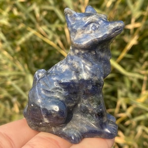 2.6&quot; Natural Sodalite quartz,quartz crystal,hand carved,Crystal fox specimen,Sodalite fox,Home Decoration