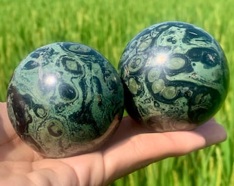 カンババジャスパースフィア：倫理的に調達されたマダガスカル産